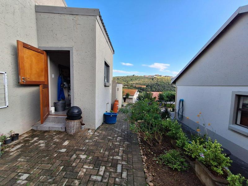 2 Bedroom Property for Sale in Bergsig Western Cape